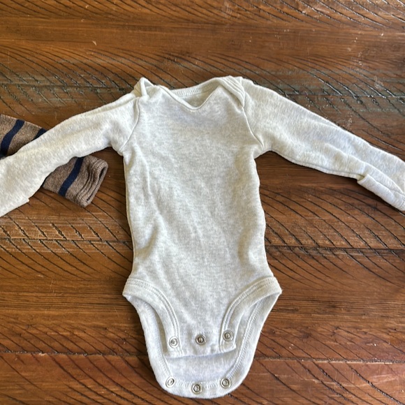 3 preemie onesies - Picture 2 of 4